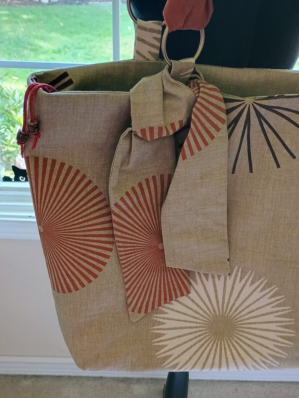 NWT Beautiful Fall Tote - Picture 2 of 8